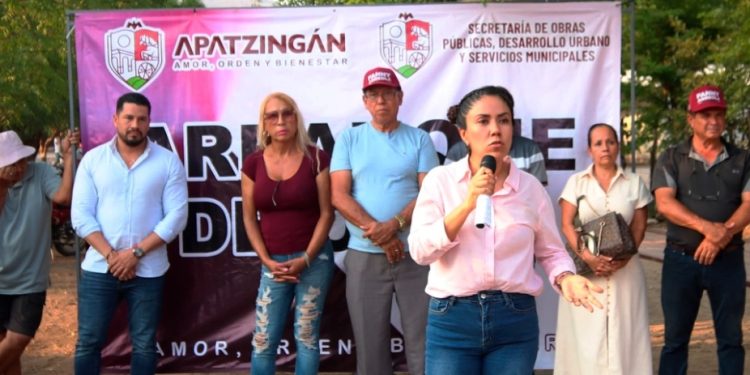 En Apatzingá Mejoran la infraestructura para La Cofradía ; Comienza obra de pavimentación