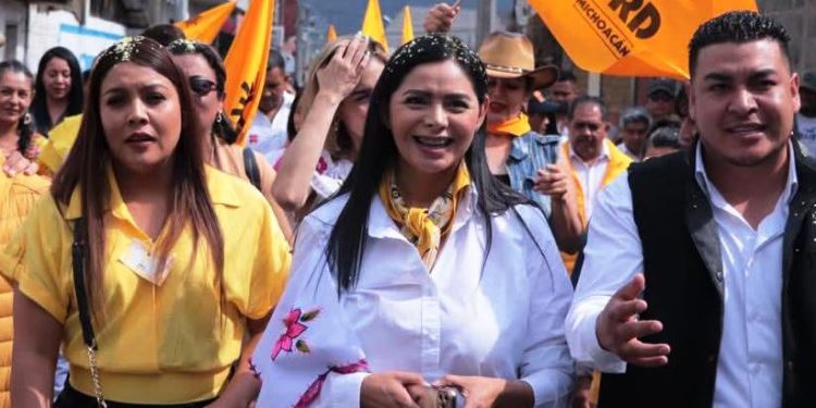 PRD se fortalece en estos 36 años de lucha: Araceli Saucedo