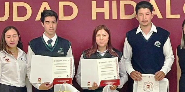 Estudiantes destacan en la Segunda Olimpiada Regional del Conocimiento: Conalep