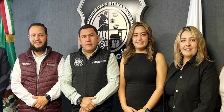 Directores y subdirectores de penales de Michoacán obtienen certificación laboral