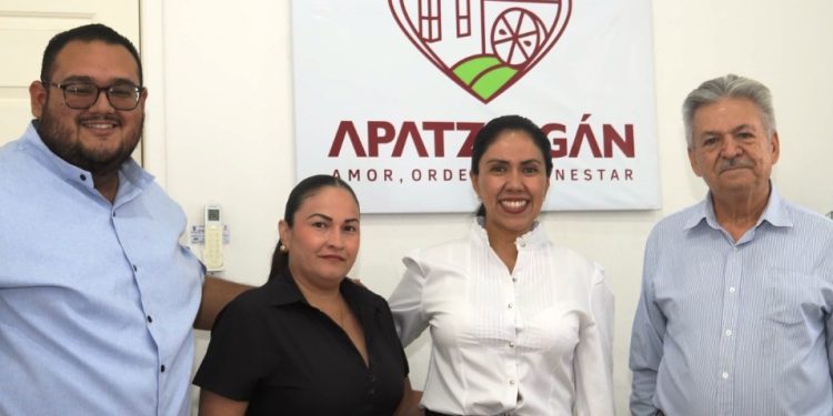 Educación accesible para Apatzingán: Fanny Arreola lidera convenio educativo.