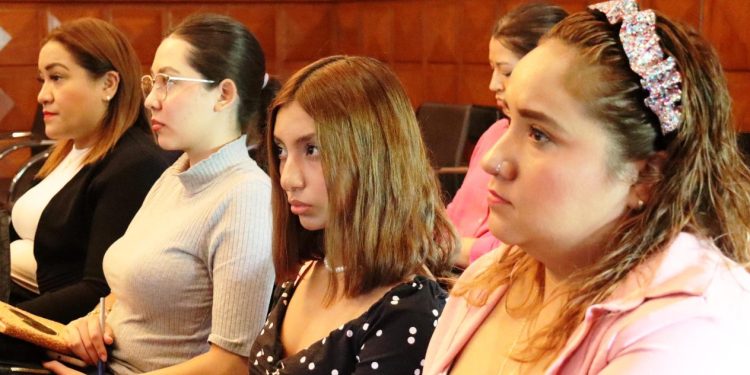 Sectur fortalece sector turístico con capacitación en marketing digital