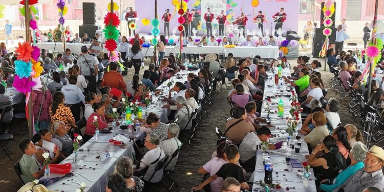 Tarímbaro celebra a lo grande el Día de las Madres