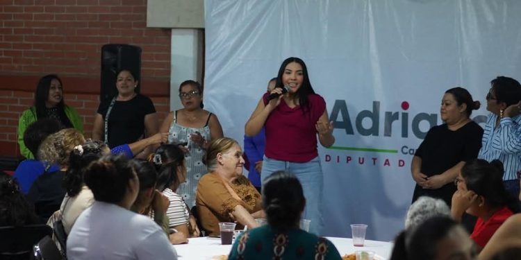 Madres de familia, pilar fundamental de la sociedad y debe ser apoyado desde todas las trincheras: Adriana Campos