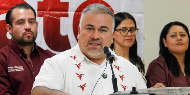 Morena exige a Raúl Morón deslindarse de Silvano Aureoles