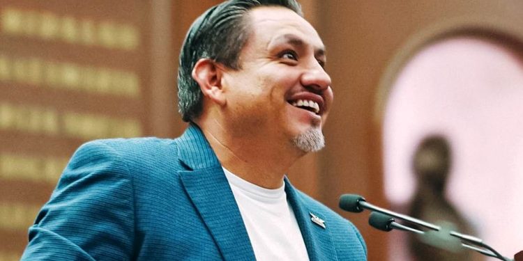 Transporte público accesible e incluyente en Michoacán propone: Víctor Manríquez