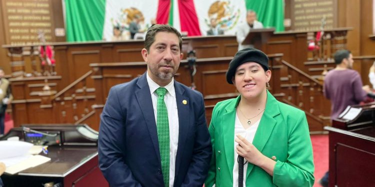 Impulsa Abraham Espinoza iniciativa para el reconocimiento y la inclusión de personas con discapacidad visual en Michoacán