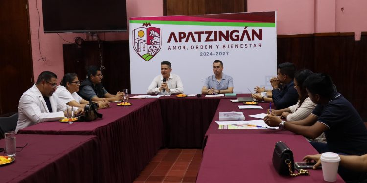 APATZINGÁN REINSTALA COMITÉ MUNICIPAL DE SALUD