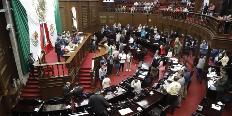 Abre Congreso convocatoria a tres cargos de la Auditoria Superior de Michoacán