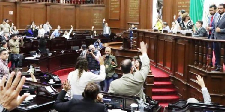 Congreso del Estado llama a ayuntamientos a revisar títulos de concesión de agua