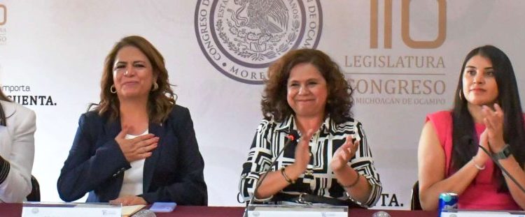 Reconoce Fabiola Alanís compromiso de personal del Congreso Estatal con la agenda de las mujeres