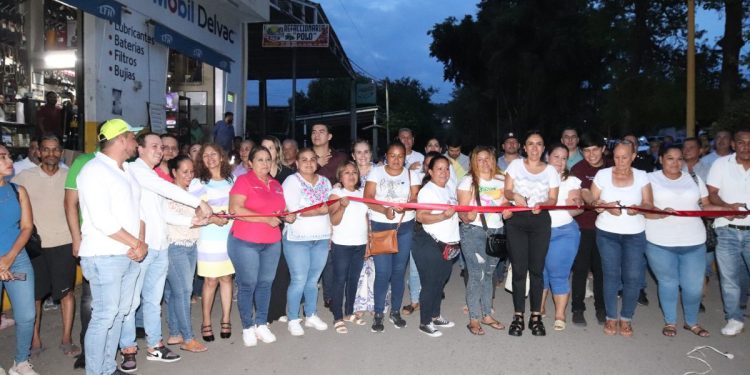 Se instalan más de 4,800 luminarias LED en Apatzingán para fortalecer el bienestar ciudadano