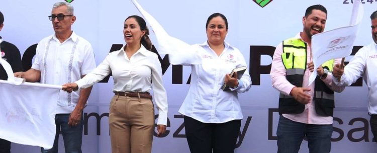 Gobierno de Fanny pone en marcha programa preventivo de limpieza y desazolve en Apatzingán