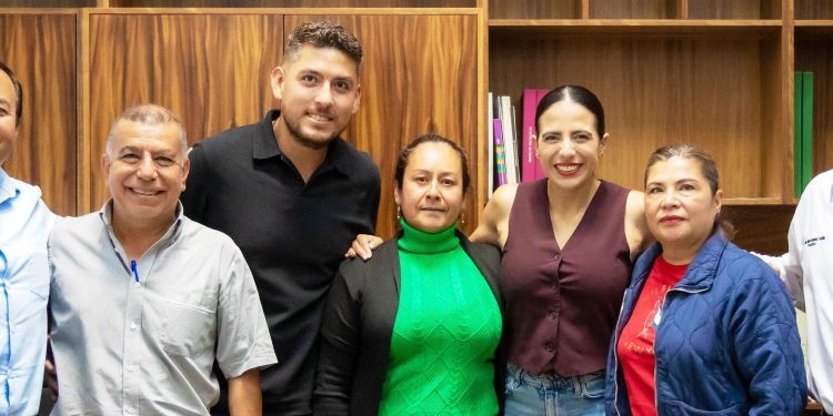 Locatarios del Mercado de Abastos celebran avance del Distribuidor Vial Eréndira: Giulianna Bugarini