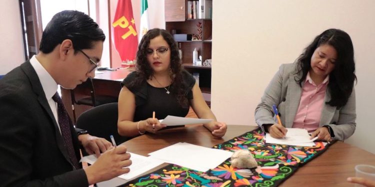 Hugo Rangel y el Colegio de Economistas proponen reforma para fortalecer la planeación municipal