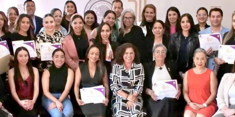 Personal del Congreso del Estado de Michoacán, pilares del poder legislativo: Diputada Melba Albavera Padilla