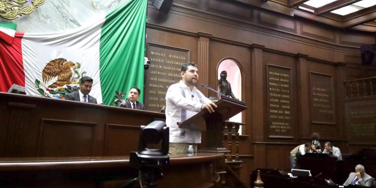 Octavio Ocampo propone crear Comisión Especial para atender impacto de remesas en Michoacán