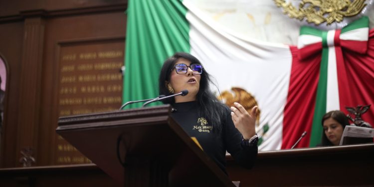 Impulsa Vanhe Caratachea reforma para garantizar el derecho al deporte en la infancia michoacana