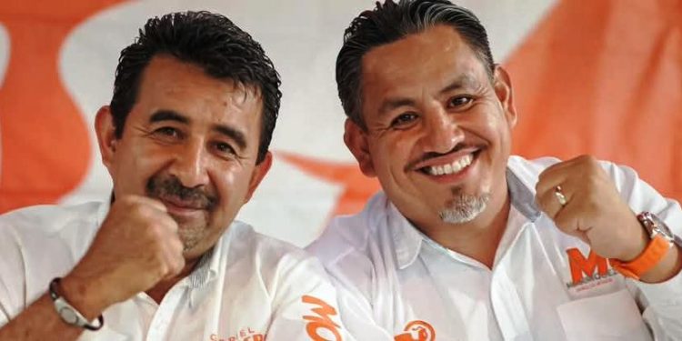 Víctor Manríquez continúa gira de trabajo en Michoacán; Charo y Jungapeo se pintan de naranja