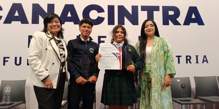 Estudiantes de Conalep reconocidos por su compromiso con el medio ambiente