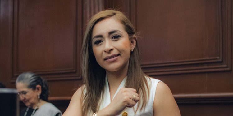 A construir una sociedad más igualitaria y garantizar los derechos de tod@s exhortó Grecia Jennifer Aguilar