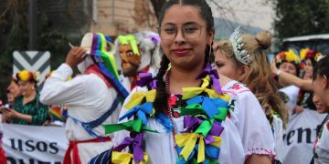 Paracho se pinta color arcoíris con la Cuarta Marcha del Orgullo P’urhépecha