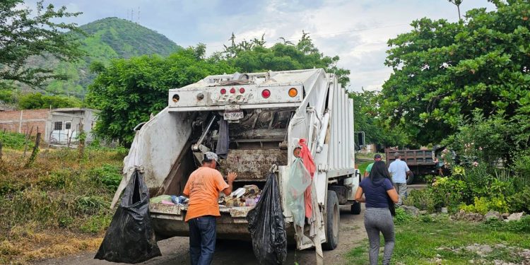 Comienzan trabajos de Descacharización, colonia por colonia en Apatzingán.