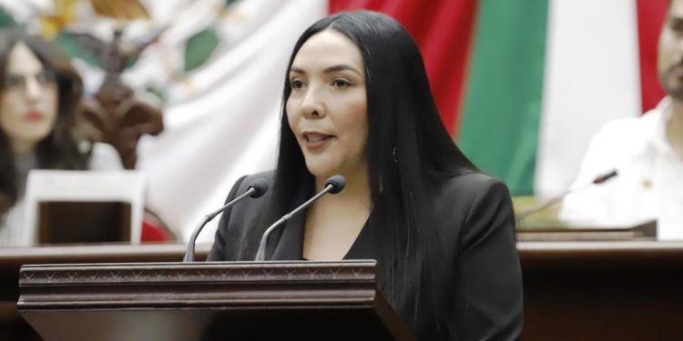 GPPRI da voto de confianza a nuevo Fiscal; necesario fortalecer la FGE para recuperar la paz en Michoacán: Adriana Campos Huirache