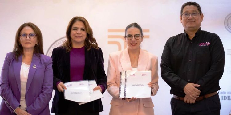 Recibe Congreso del Estado el Informe de Actividades del IEM