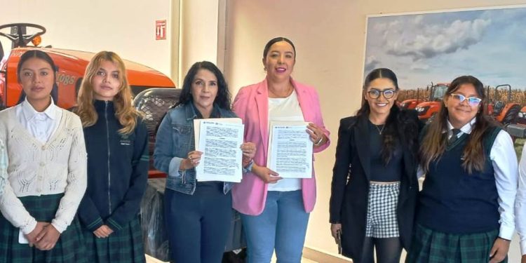 Conalep y empresa japonesa brindan nuevas oportunidades a estudiantes de Uruapan