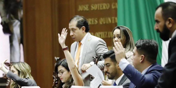 Aprueba 76 Legislatura iniciativa ciudadana en materia de Entidades Paraestatales