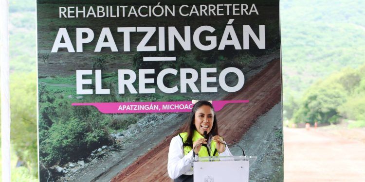 Fanny Arreola: «Apatzingán tendrá caminos mejor conectados»