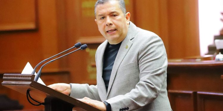 Juan Carlos Barragán propone que Centros de Convivencia Familiar se trasladen a parques o unidades deportivas