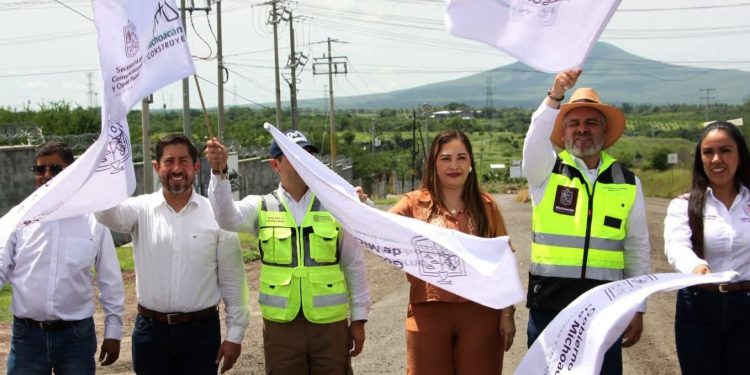 El Diputado Local por Coalcomán resalta inicio de obra carretera Buenavista-Tepalcatepec