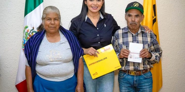 Araceli Saucedo sigue uniendo familias a través del programa “Corazones Mensajeros”