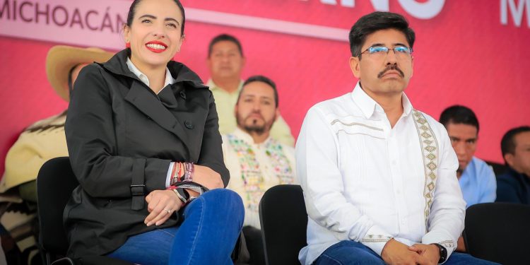 La transformación también se construye desde las comunidades: Giulianna Bugarini en foro con el presidente de la Corte