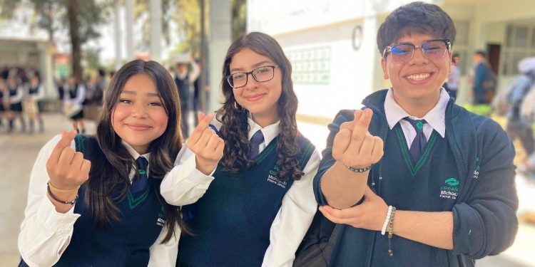 Se gradúan más de 3 mil 400 estudiantes del Conalep Michoacán