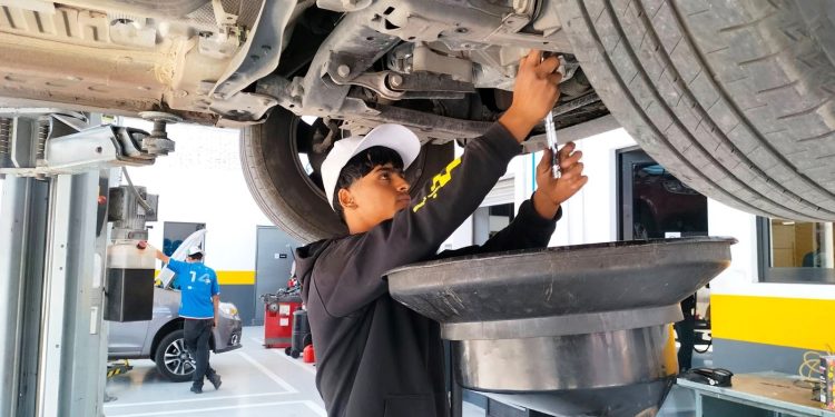 Egresan del Conalep Michoacán más de 200 alumnos con educación dual