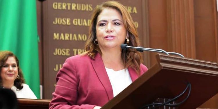 Propone Fabiola Alanís aumentar penas a feminicidas en Michoacán