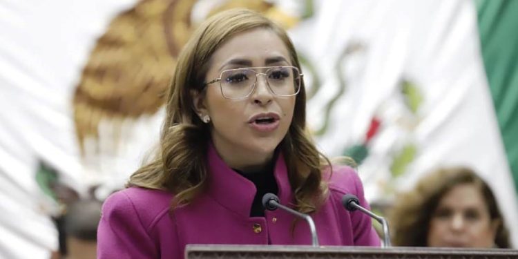 Conciliar el trabajo con la familia debe ser un derecho, no un privilegio: Grecia Aguilar Mercado