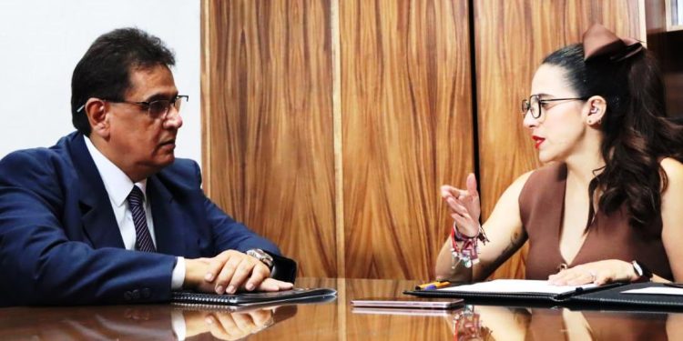 Presidenta del Congreso se reúne con presidente del Poder Judicial para definir pormenores de conformación de Comisión de Transición