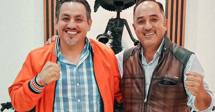 Víctor Manríquez se reúne con el alcalde de Aporo, Agustín Torres y reconoce labor de las autoridades locales de la Fuerza Naranja