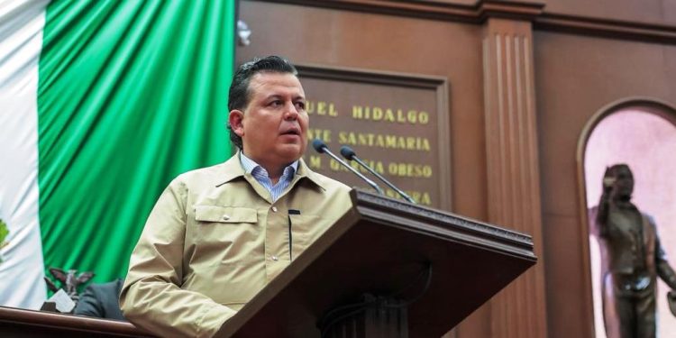 Crítica Memo Valencia reparto político de posiciones votadas en el Congreso