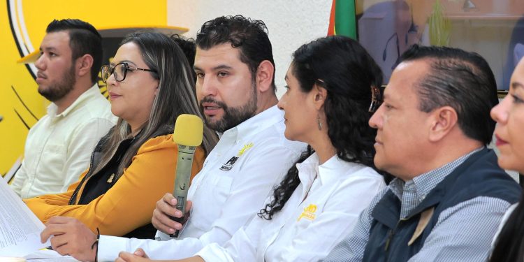 Adrián López cumplió con las y los michoacanos al desempeñar con altura institucional una de las tareas más complejas del Estado: PRD Michoacán
