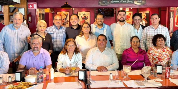 Liderazgos del PRD en Uruapan cierran filas con el diputado Conrado Paz