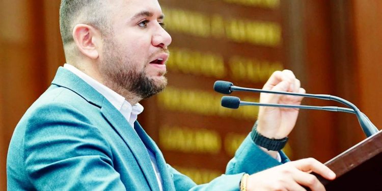 Llama Reyes Galindo a actuar con institucionalidad ante la próxima elección del Fiscal de Michoacán