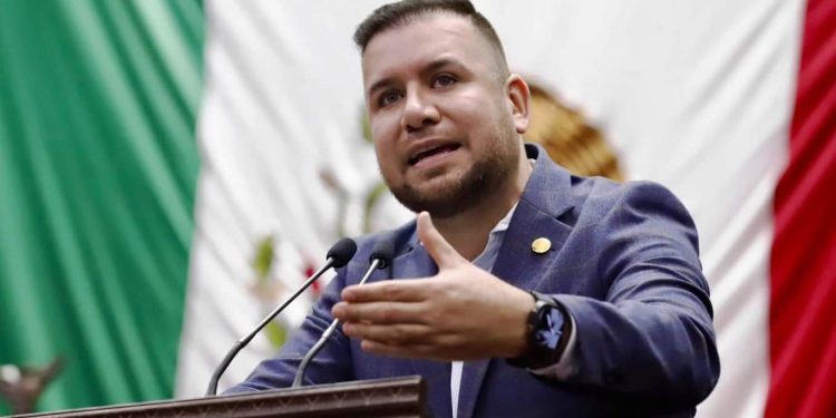 Llama Reyes Galindo al Congreso de Michoacán a aprobar ley que prohibe terapias de conversión