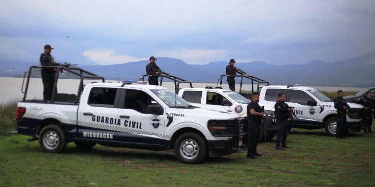 Permanentes los patrullajes terrestres, aéreos y acuáticos en lago de Pátzcuaro: SSP