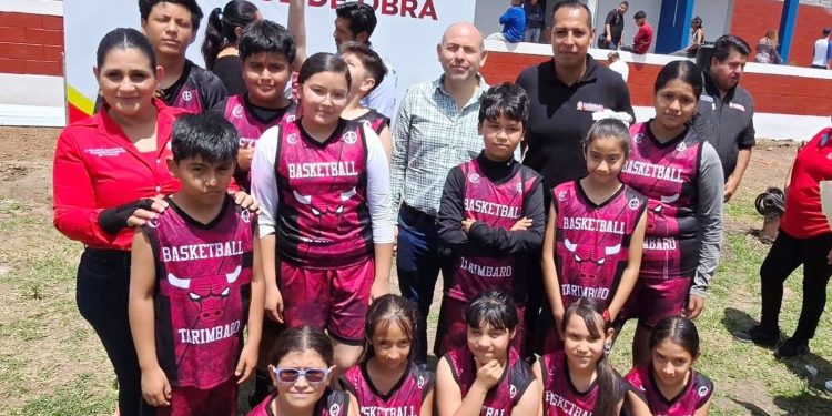 Gob. de Tarímbaro moderniza la Unidad Deportiva de la cabecera municipal