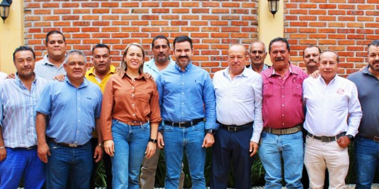 Yankel Benítez se reúne con líderes del transporte para fortalecer la movilidad en Morelia